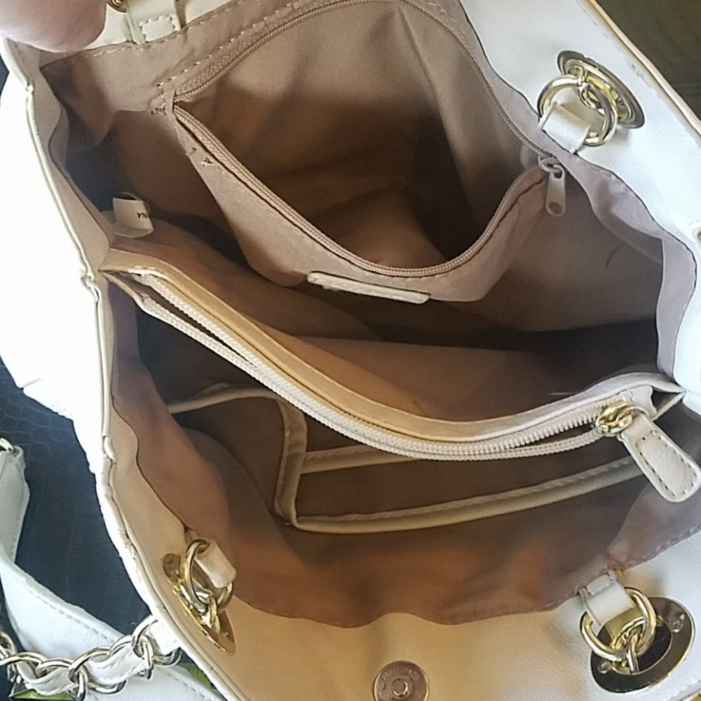 Nicole Miller Quilted Cream Studded Purse/Handbag - Picture 5 of 8